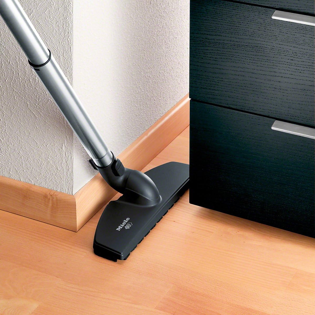HEPA Canister Vacuum Cleaner with Powerhead Bundle K824