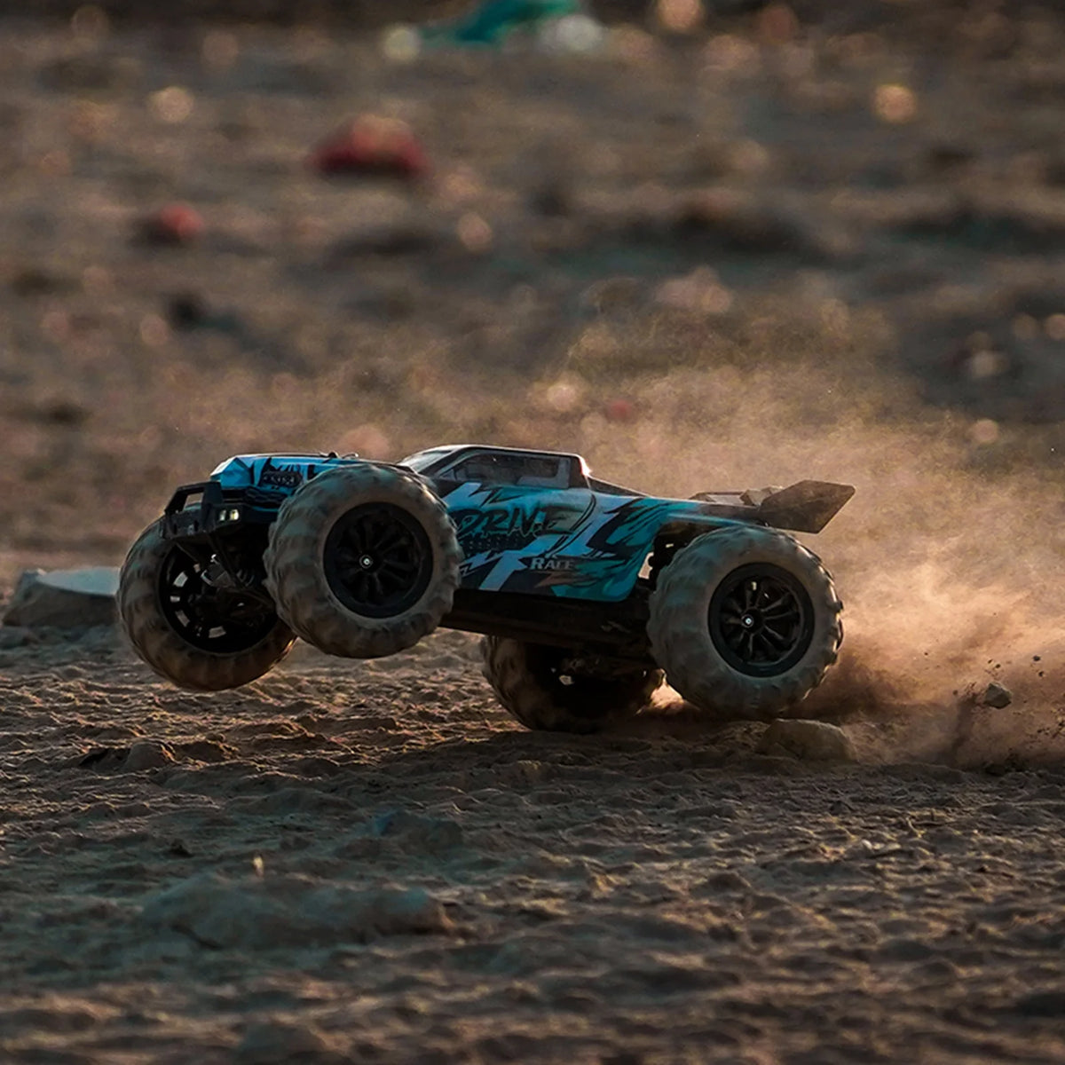 2.4Ghz 70KM/H 1/16 Off Road RC Trucks Brushless Motor LED Light 4WD Vehicle S7322