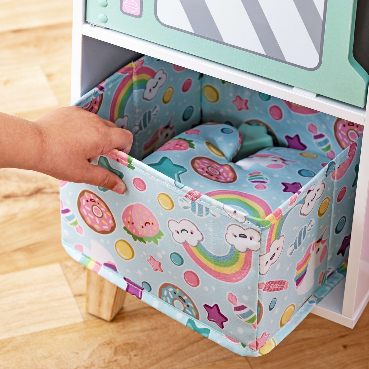 Wooden Play Kitchen with 14 Play Pieces V551208
