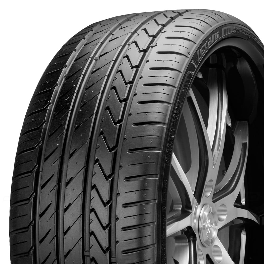 P255/35ZR19 96W XL All-Season Tire Y964