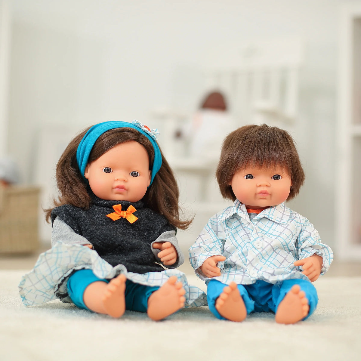 Caucasian Brunette Girl Baby Doll Z282