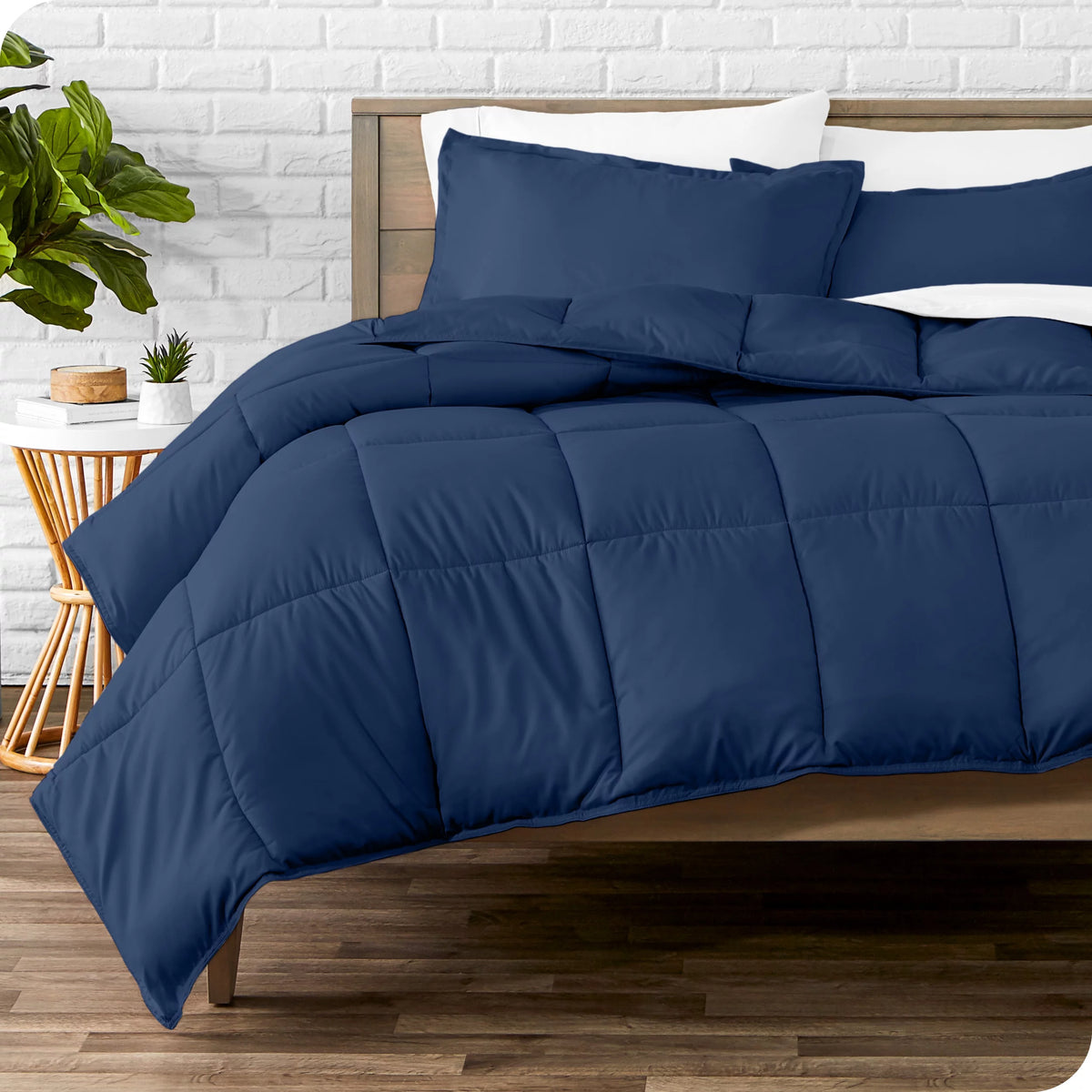 Queen Dark Blue Down Alternative Comforter Set X203