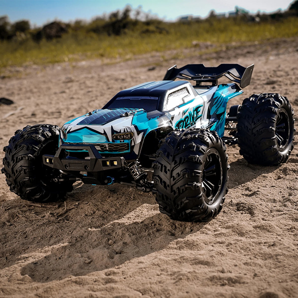 2.4Ghz 70KM/H 1/16 Off Road RC Trucks Brushless Motor LED Light 4WD Vehicle S7322