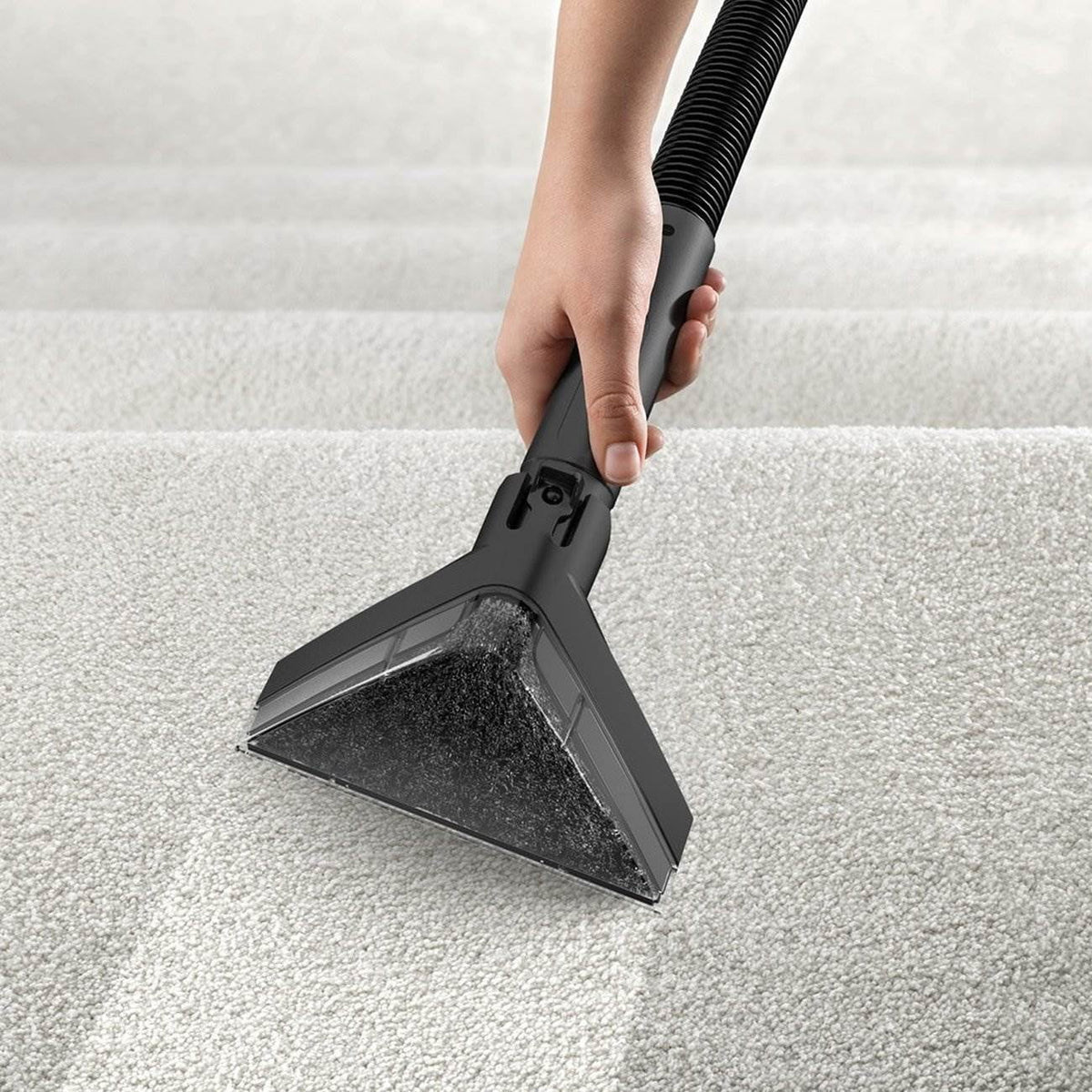 Lightweight Dual Tank Carpet and Fabric Cleaner V756207