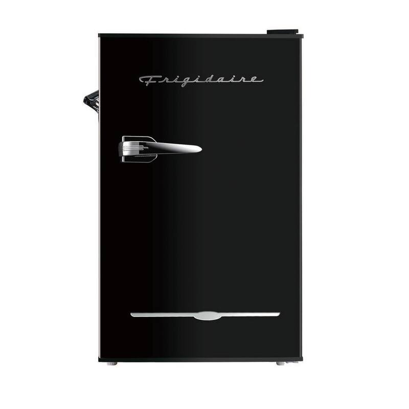 Black 3.2 cu. ft. Mini Fridge G681033