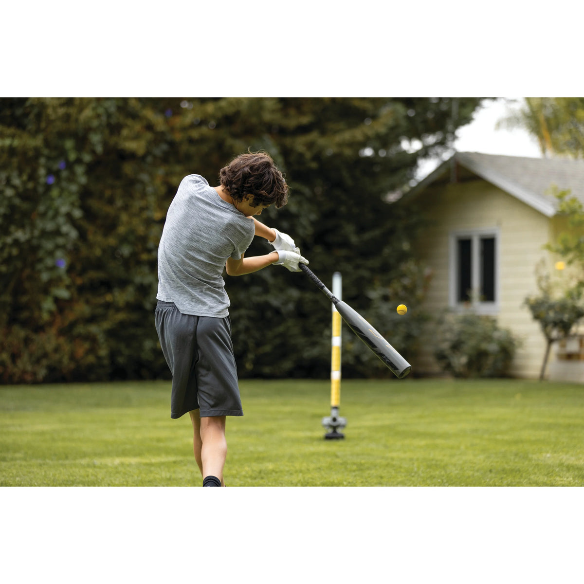 Lightweight Portable Automatic Pitching Machine with 26 Ball Capacity D21605