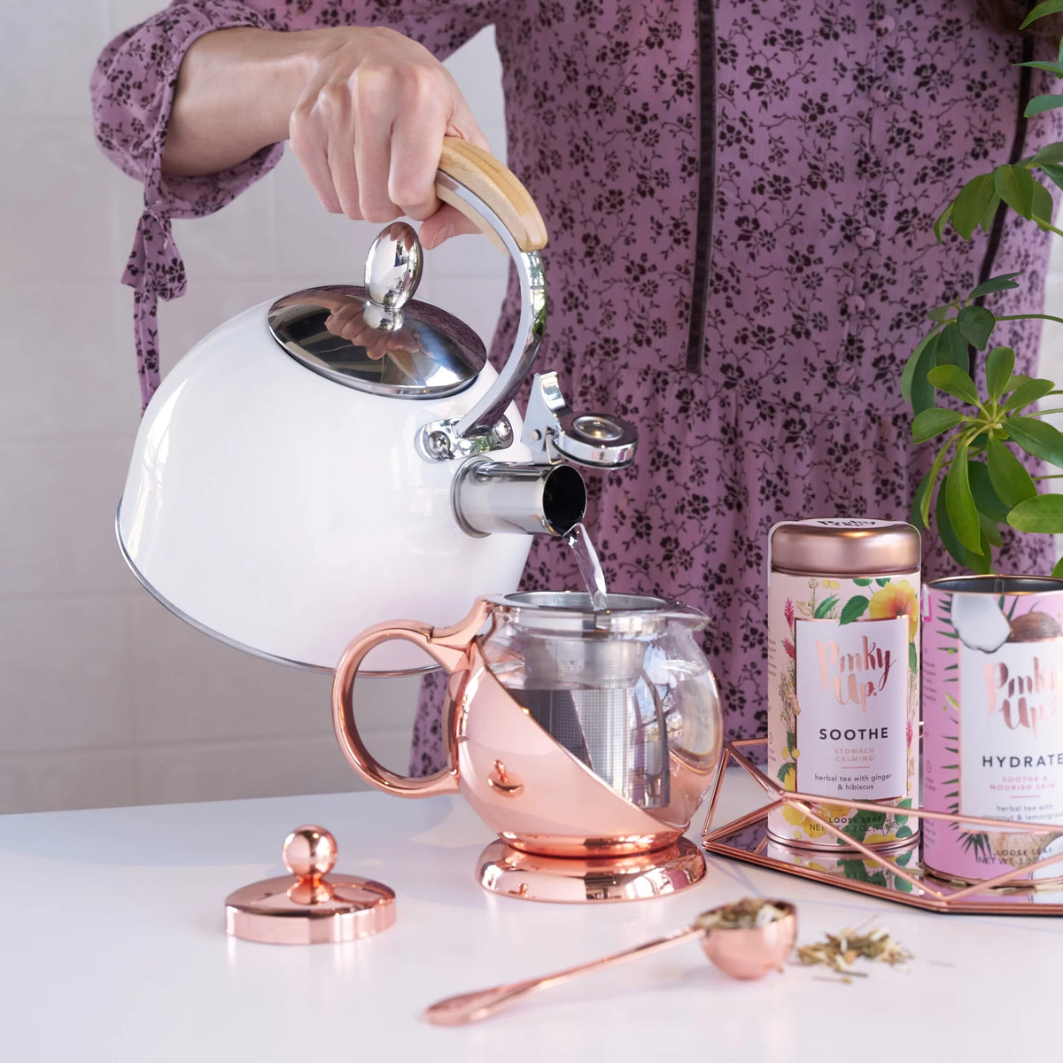 Gold Stainless Steel Whistling Tea Kettle L302